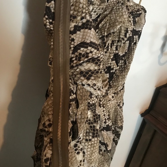 Strapless dress - Picture 2 of 3